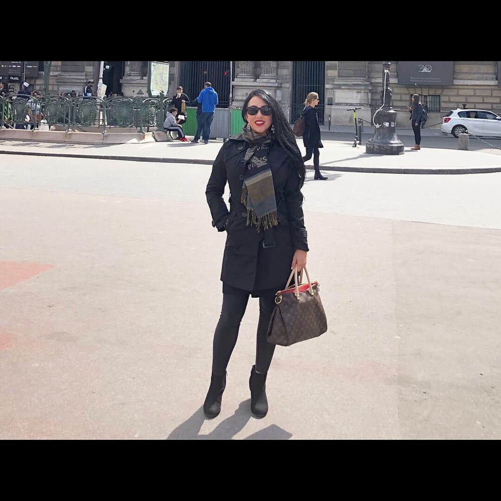 Meet your Posher, Rhea - Picture 5 of 14